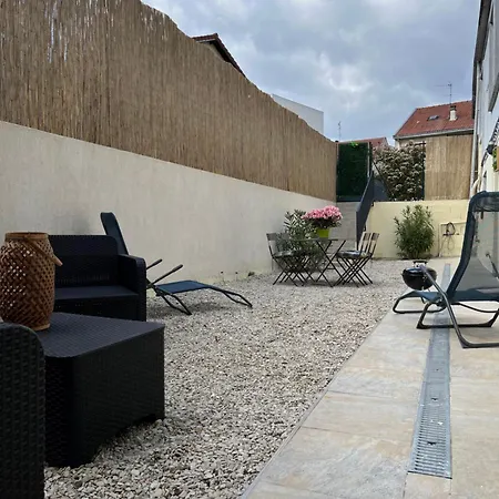 Dom wakacyjny Superbe Maison Loft 80 M2 Au Calme Avec Jardin Et Parking Prives Proche Paris La Vallee Village *