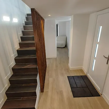 Holiday home Superbe Maison Loft 80 M2 Au Calme Avec Jardin Et Parking Prives Proche Paris La Vallee Village Fontenay-sous-Bois