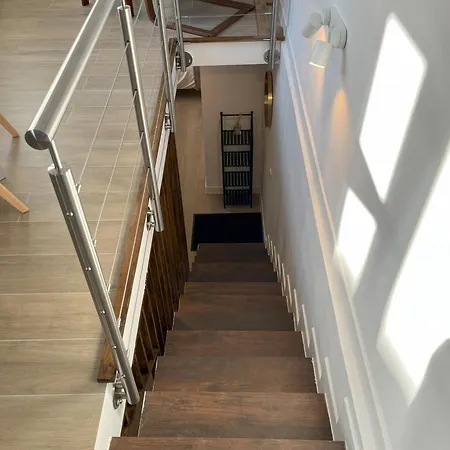 Holiday home Superbe Maison Loft 80 M2 Au Calme Avec Jardin Et Parking Prives Proche Paris La Vallee Village Fontenay-sous-Bois