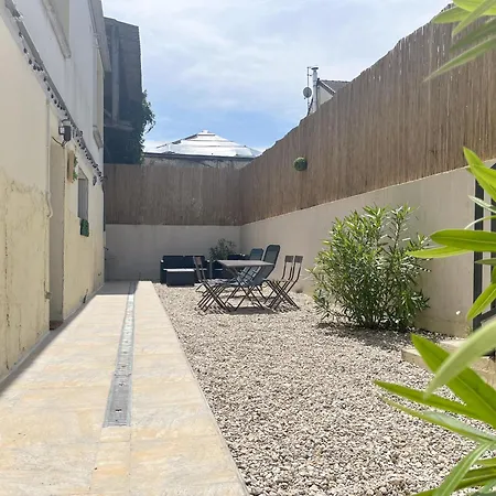 Superbe Maison Loft 80 M2 Au Calme Avec Jardin Et Parking Prives Proche Paris La Vallee Village Holiday home Fontenay-sous-Bois